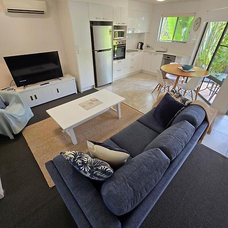 נוסוויל Noosa River Retreat Holiday Apartments מראה חיצוני תמונה