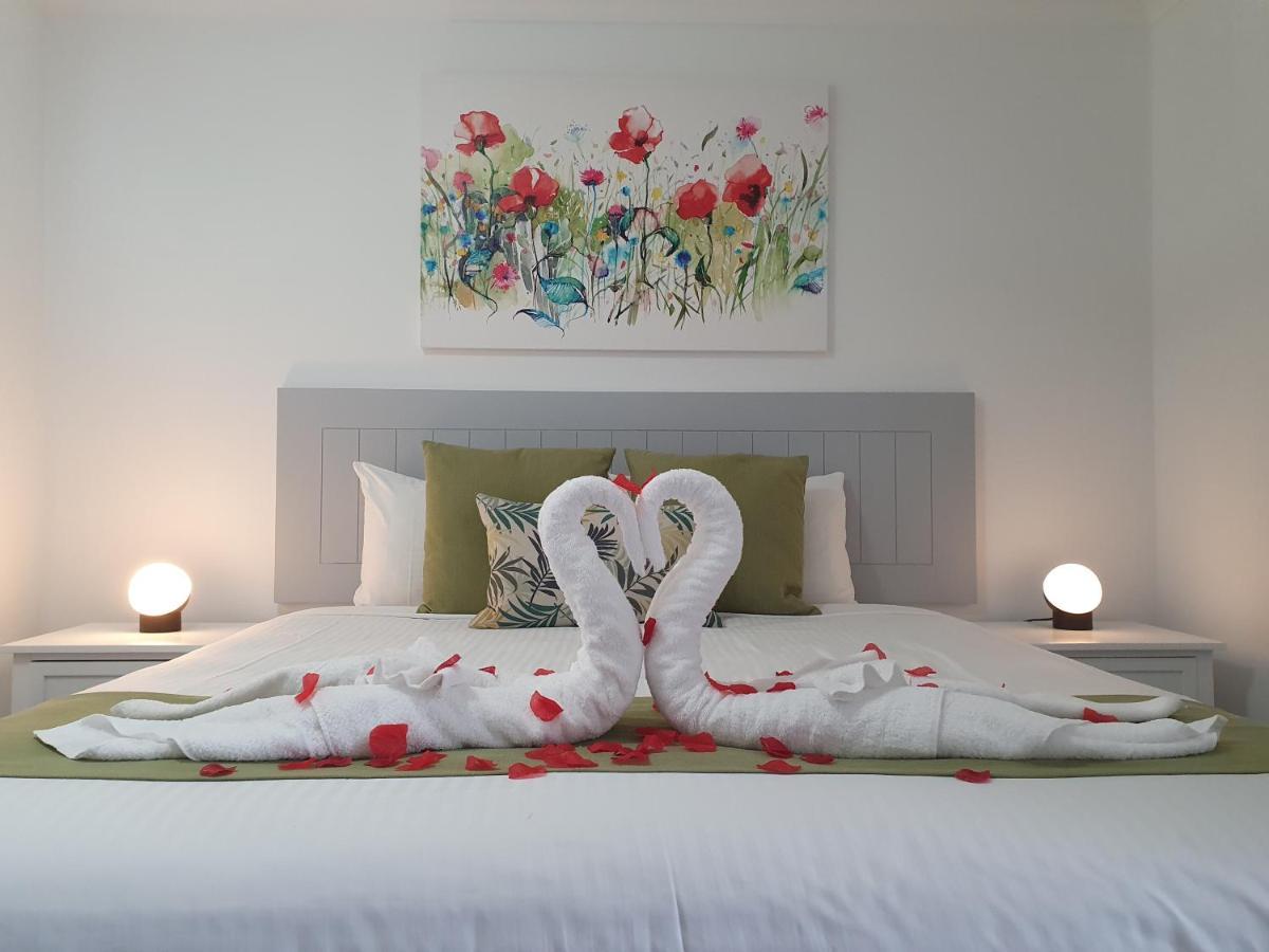 נוסוויל Noosa River Retreat Holiday Apartments מראה חיצוני תמונה