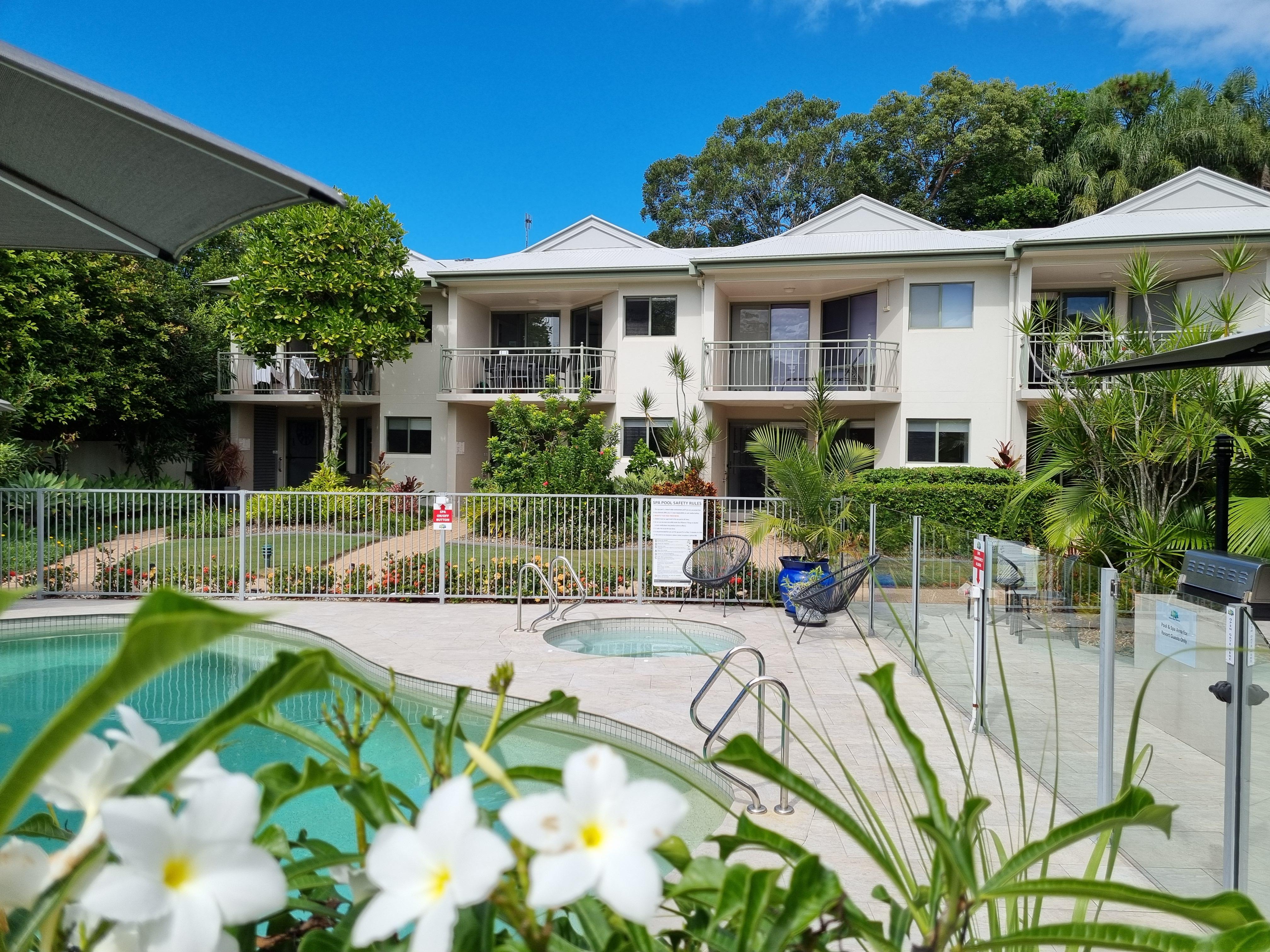 נוסוויל Noosa River Retreat Holiday Apartments מראה חיצוני תמונה