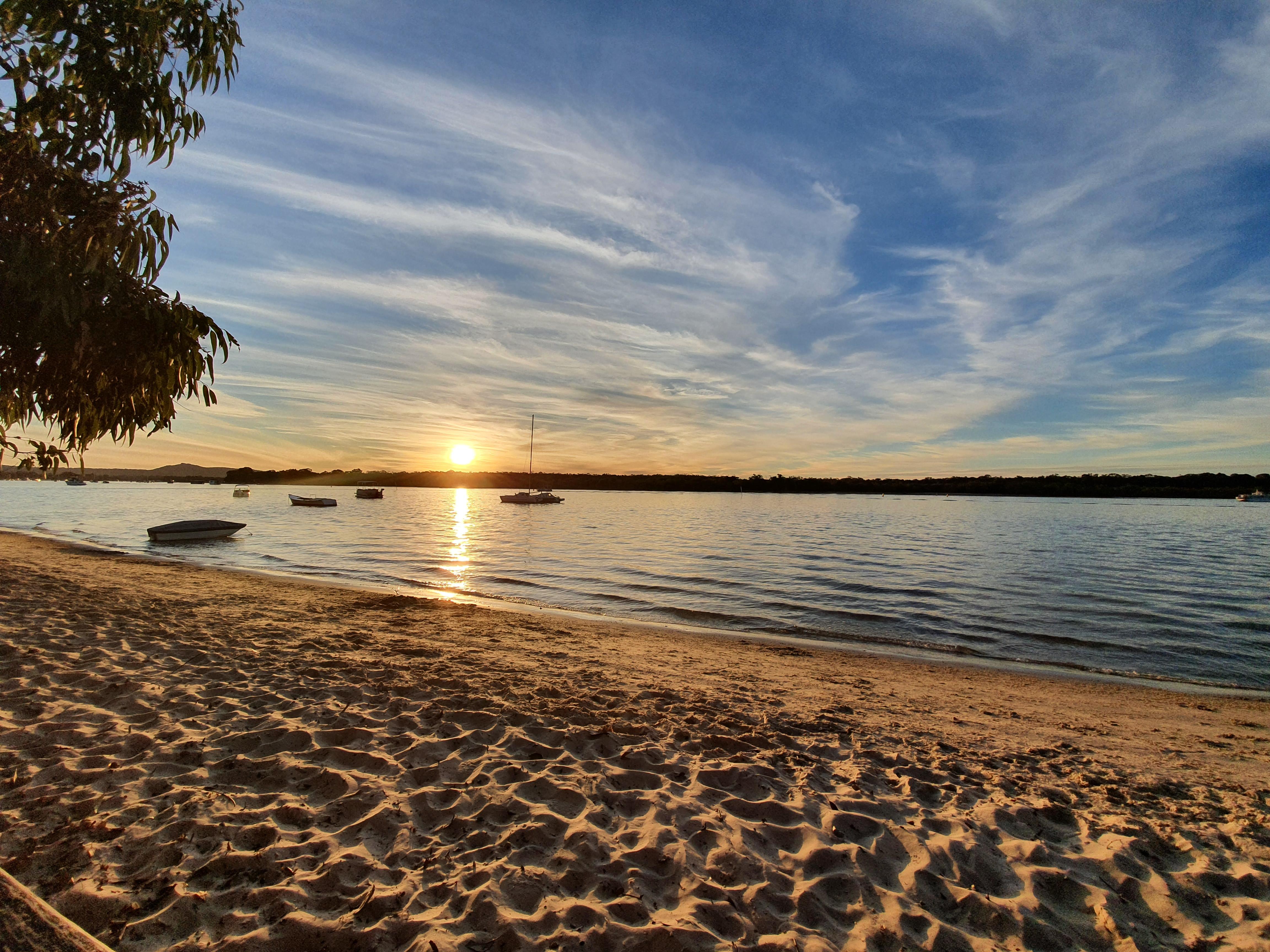נוסוויל Noosa River Retreat Holiday Apartments מראה חיצוני תמונה