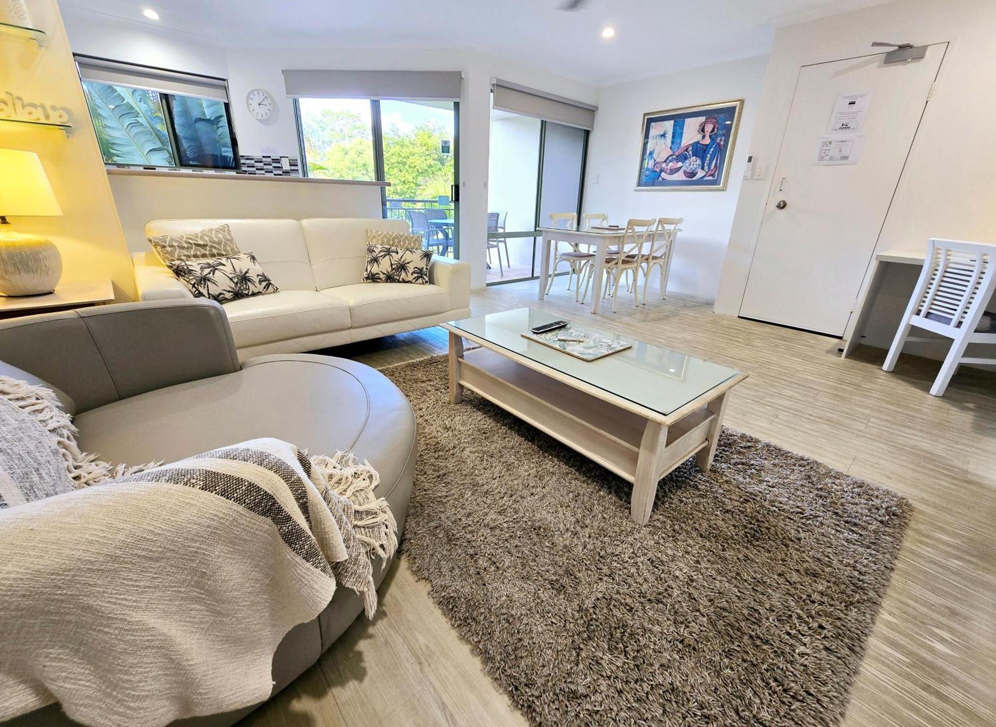 נוסוויל Noosa River Retreat Holiday Apartments מראה חיצוני תמונה