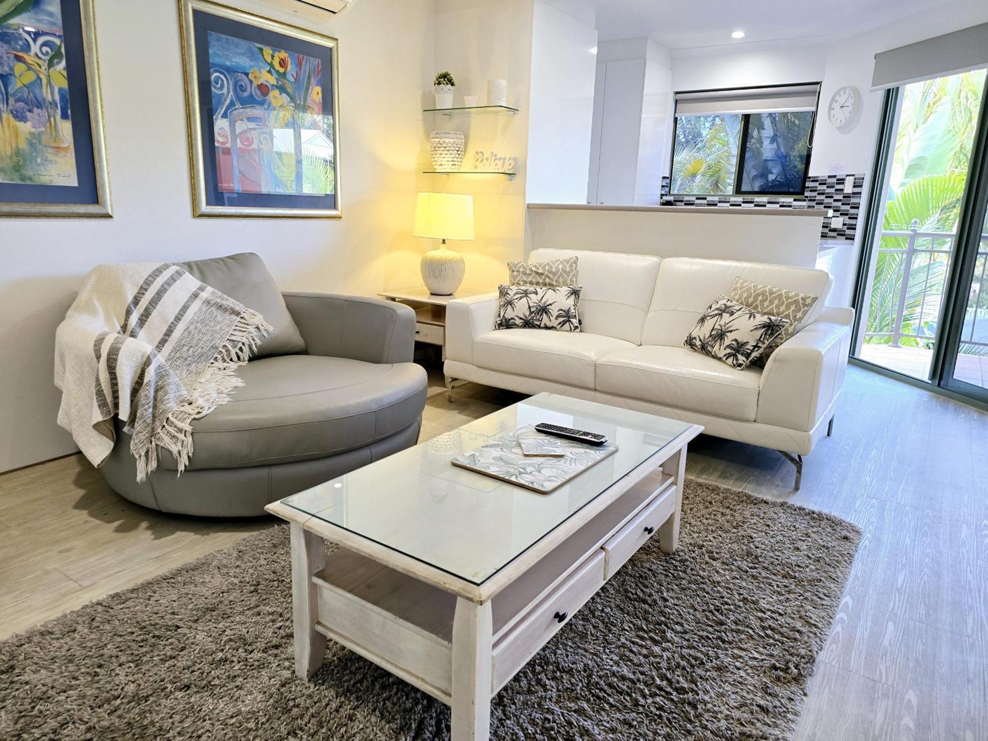 נוסוויל Noosa River Retreat Holiday Apartments מראה חיצוני תמונה