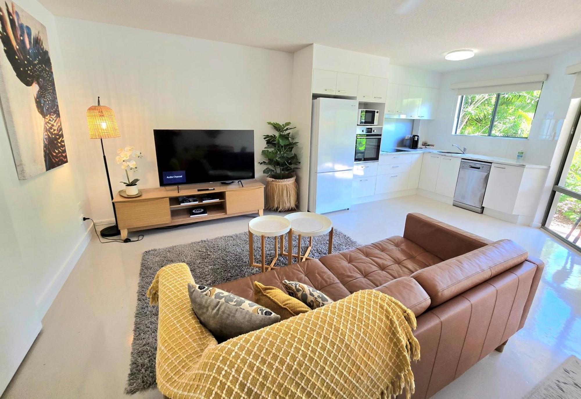 נוסוויל Noosa River Retreat Holiday Apartments מראה חיצוני תמונה