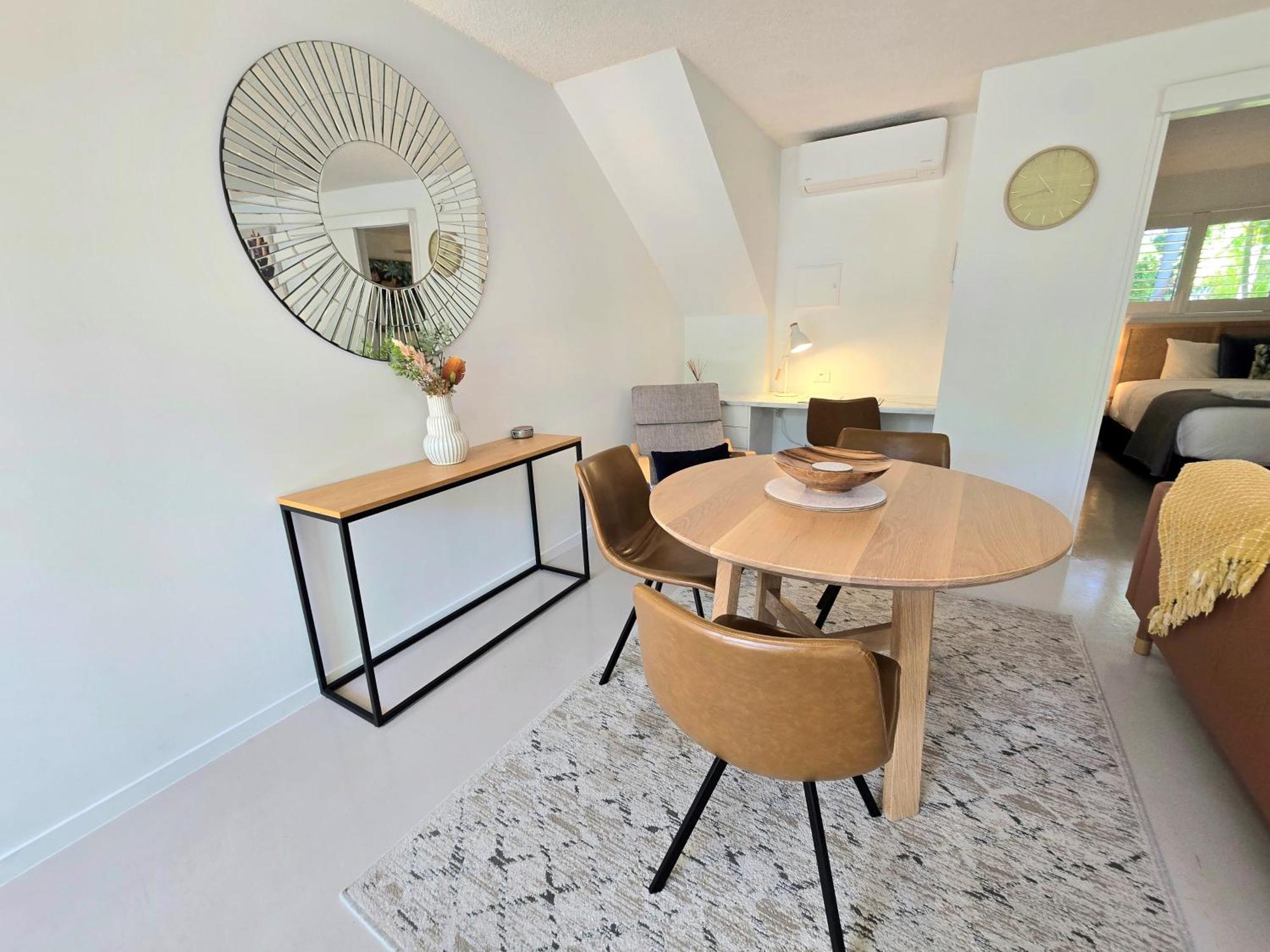נוסוויל Noosa River Retreat Holiday Apartments מראה חיצוני תמונה