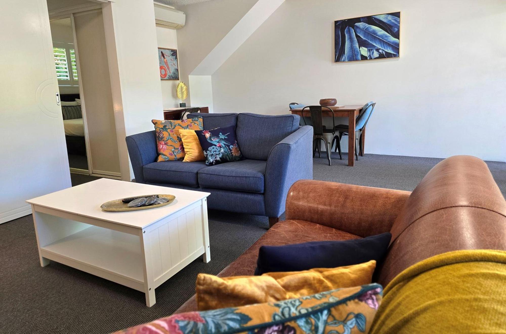 נוסוויל Noosa River Retreat Holiday Apartments מראה חיצוני תמונה