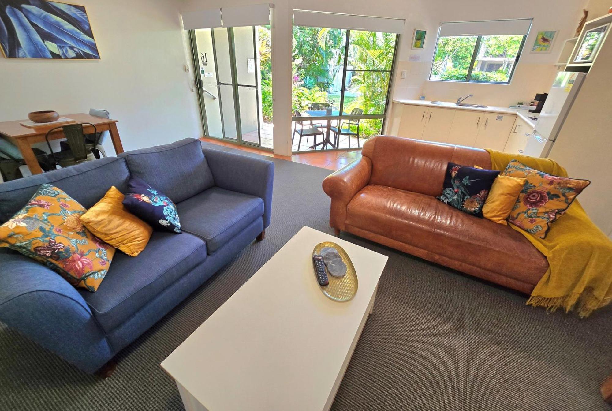 נוסוויל Noosa River Retreat Holiday Apartments מראה חיצוני תמונה