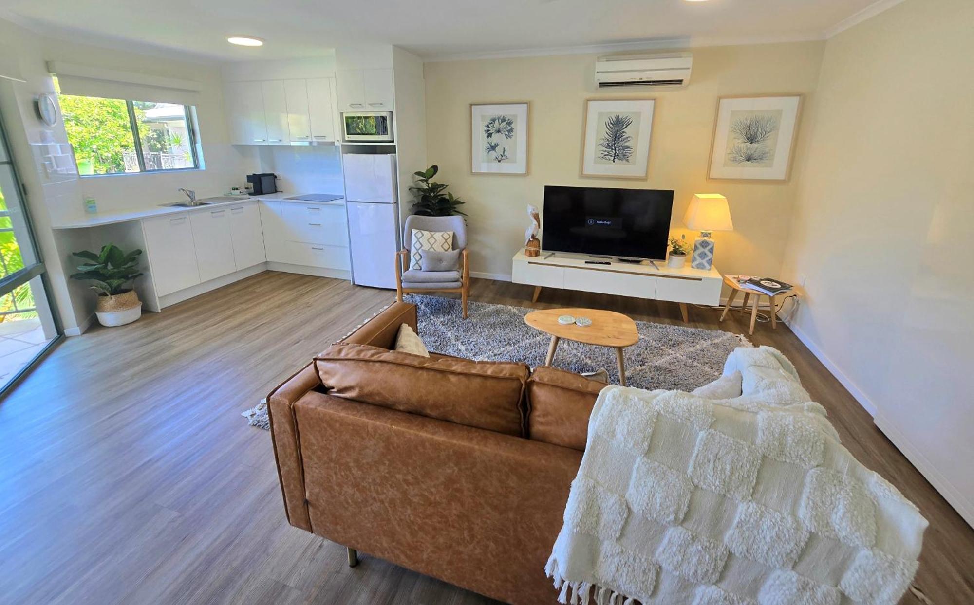 נוסוויל Noosa River Retreat Holiday Apartments מראה חיצוני תמונה