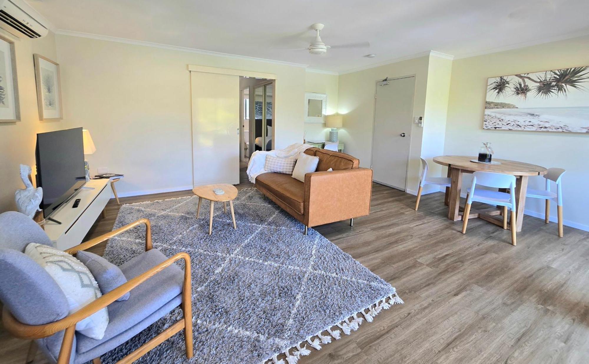 נוסוויל Noosa River Retreat Holiday Apartments מראה חיצוני תמונה