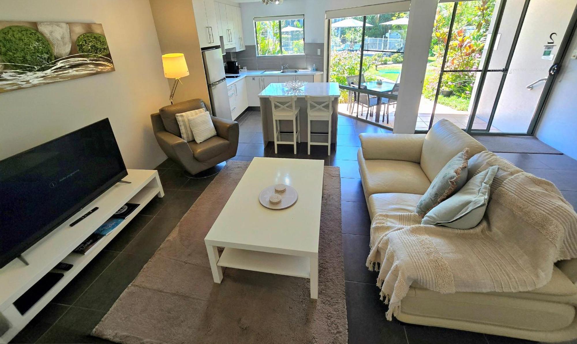 נוסוויל Noosa River Retreat Holiday Apartments מראה חיצוני תמונה